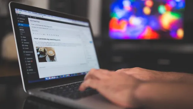 Panel administracyjny WordPressa otwarty na ekranie laptopa